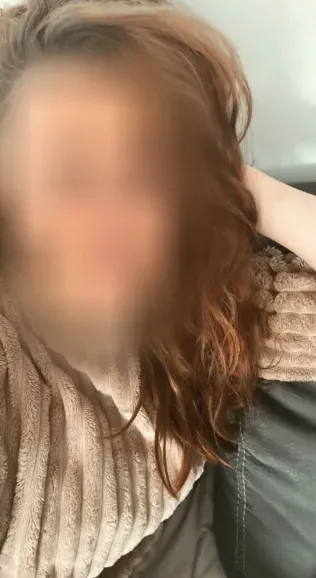 Amira, 37
