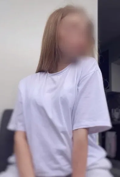 Anja, 24