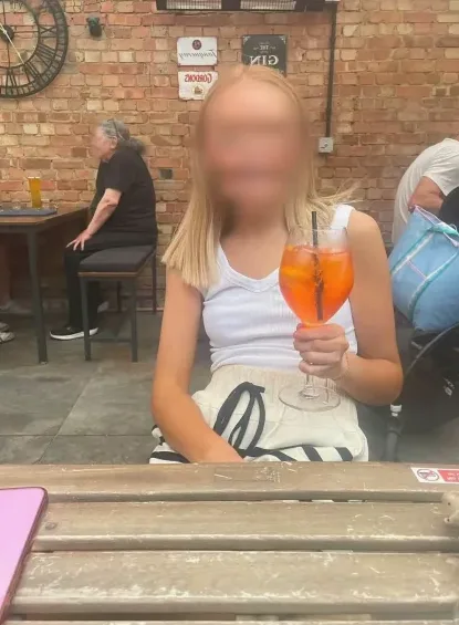 Christina, 26