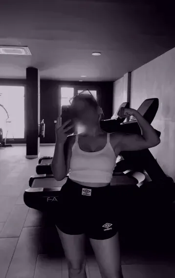 Denise, 25