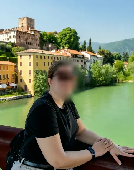 Mira, 28