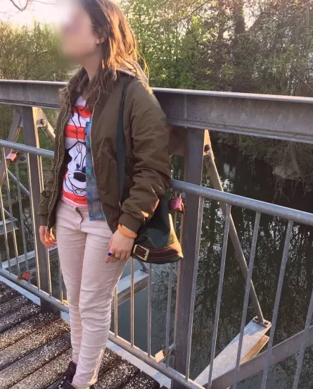 Paula, 24